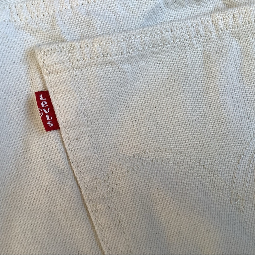 Levi’s 501 shorts. Off white/butterflies  29 W  100% cotton - Picture 6 of 10